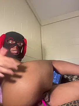 masked doll kashi online show from 03-30-26, 02:40