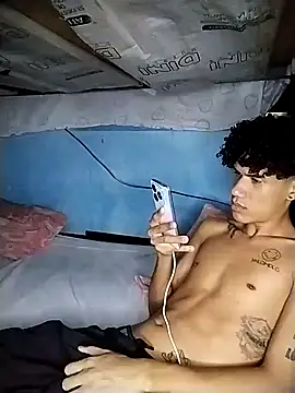 Snapshot of Gabriel_Stone chatting on 09-16-25, 04:46 Gabriel Stone online show from 09-16-25, 04:46