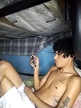 Snapshot of Gabriel_Stone chatting on 09-25-25, 05:44 Gabriel Stone online show from 09-25-25, 05:44