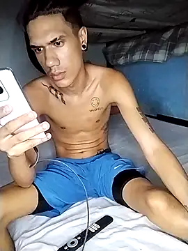 Snapshot of Gabriel_Stone chatting on 10-05-25, 04:00 Gabriel Stone online show from 10-05-25, 04:00