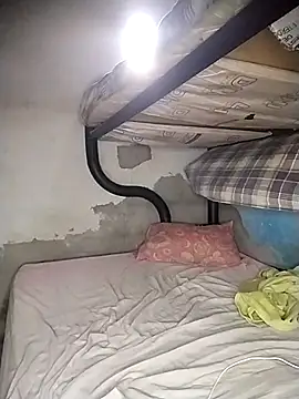 Snapshot of Gabriel_Stone chatting on 10-18-25, 05:35 Gabriel Stone online show from 10-18-25, 05:35