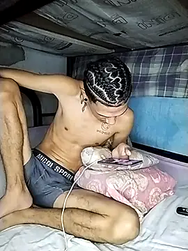 Snapshot of Gabriel_Stone chatting on 10-31-25, 07:42 Gabriel Stone online show from 10-31-25, 07:42