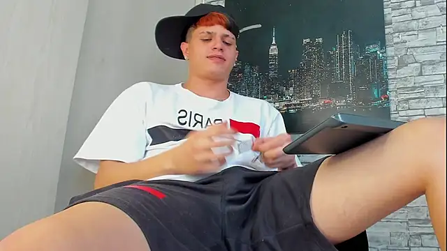 Themasterhades 777 online show from 10-12-25, 07:35