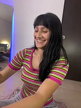 Snapshot of lenkaa chatting on 10-10-25, 01:59 lenkaa online show from 10-10-25, 01:59