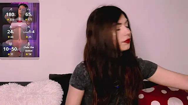 M1kaylaRaven online show from 10-19-25, 05:30