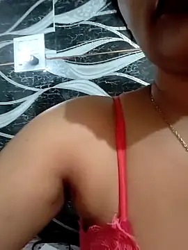 sexy bitch here online show from 07-01-26, 08:41