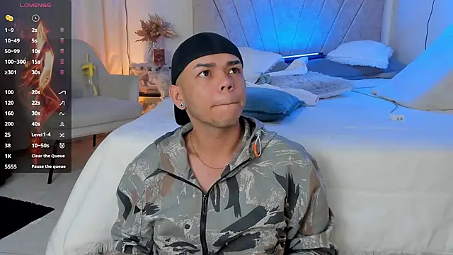 Snapshot of jhosepMoreno chatting on 10-11-25, 01:09 jhosepMoreno online show from 10-11-25, 01:09