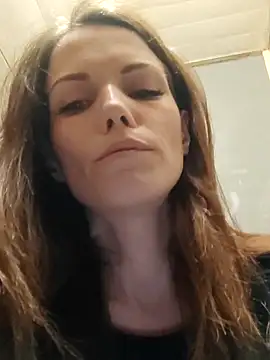Angie meow online show from 06-17-26, 07:44