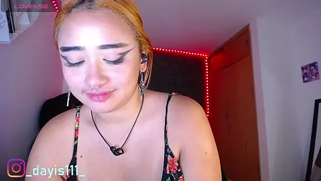 Snapshot of dayis_sweet chatting on 09-27-25, 03:33 dayis sweet online show from 09-27-25, 03:33