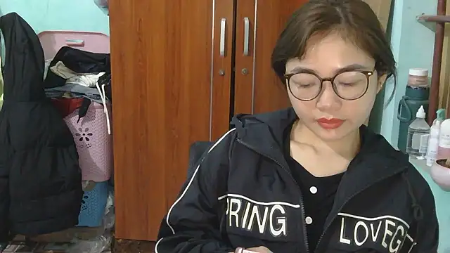 Uhem112 online show from 11-24-25, 12:32