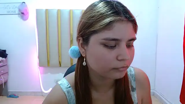 Snapshot of keilicita_tonny_18 chatting on 11-04-25, 05:45 keilicita tonny 18 online show from 11-04-25, 05:45