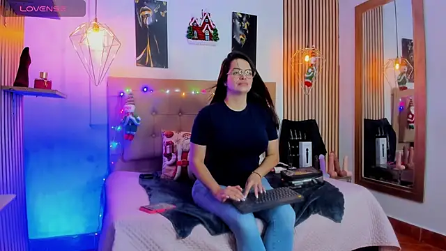  samanthaa foxx online show from 12-21-25, 11:06