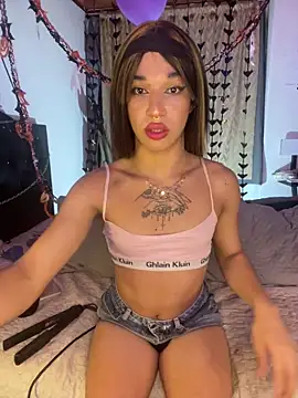 terra sunligth online show from 10-19-25, 09:04