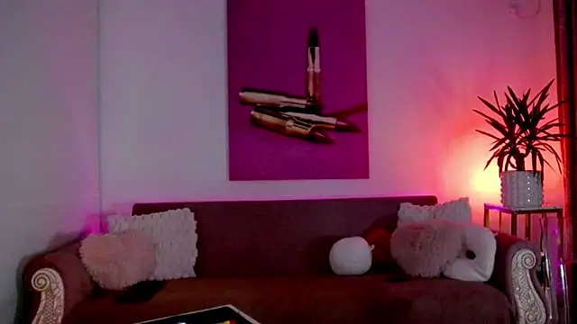 oliviathea online show from 02-07-26, 01:53