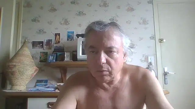 Snapshot of gegevincent chatting on 06-30-26, 10:49 gegevincent online show from 06-30-26, 10:49