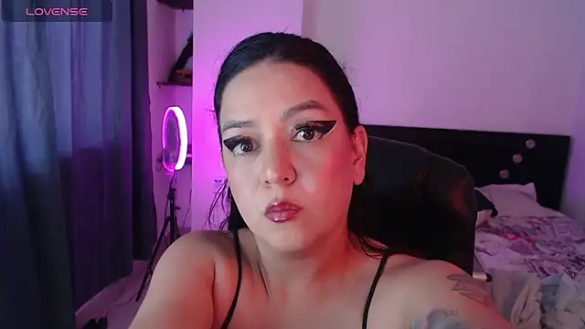 Abbyjoness21 online show from 12-22-25, 06:38