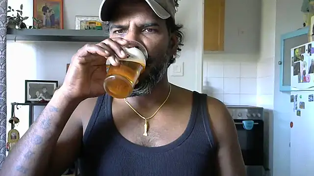 Snapshot of frenchblackc31 chatting on 05-22-26, 10:43 frenchblackc31 online show from 05-22-26, 10:43