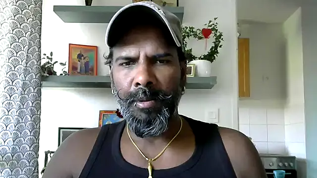 Snapshot of frenchblackc31 chatting on 05-25-26, 02:23 frenchblackc31 online show from 05-25-26, 02:23