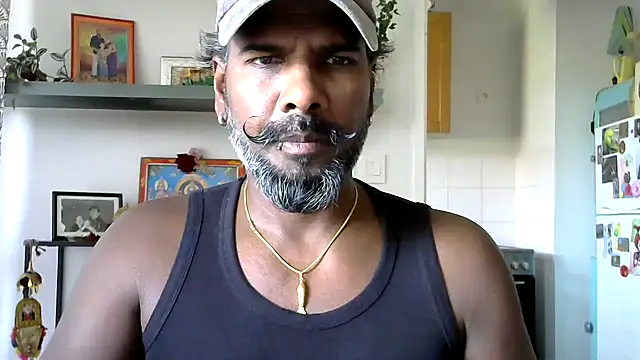 Snapshot of frenchblackc31 chatting on 05-28-26, 01:41 frenchblackc31 online show from 05-28-26, 01:41