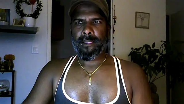 Snapshot of frenchblackc31 chatting on 06-09-26, 07:36 frenchblackc31 online show from 06-09-26, 07:36
