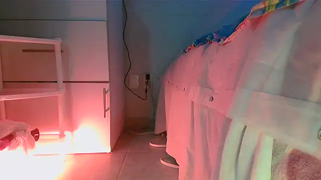 SatiroyNinfa online show from 04-17-26, 09:29