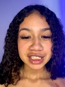 Snapshot of jadee8 chatting on 10-24-25, 09:22 jadee8 online show from 10-24-25, 09:22