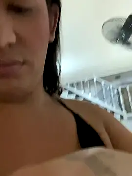 Snapshot of Sweet_vicky_hot chatting on 09-18-25, 12:18 Sweet vicky hot online show from 09-18-25, 12:18