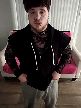 Snapshot of Kiami_Noara chatting on 02-24-26, 01:58 Kiami Noara online show from 02-24-26, 01:58