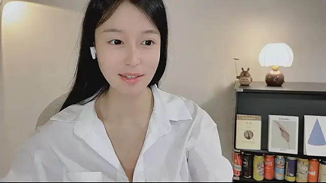 Onechestnut online show from 04-23-26, 05:19