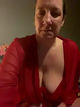 Snapshot of X-Victoria-X chatting on 11-06-25, 05:30 X-Victoria-X online show from 11-06-25, 05:30