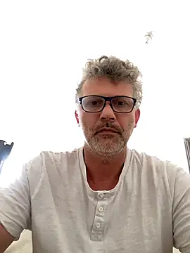Snapshot of max219 chatting on 04-20-26, 03:59 max219 online show from 04-20-26, 03:59