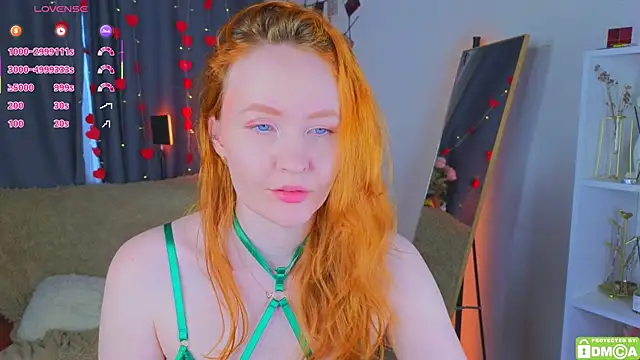 Snapshot of JoyceJones chatting on 06-22-26, 11:02 JoyceJones online show from 06-22-26, 11:02