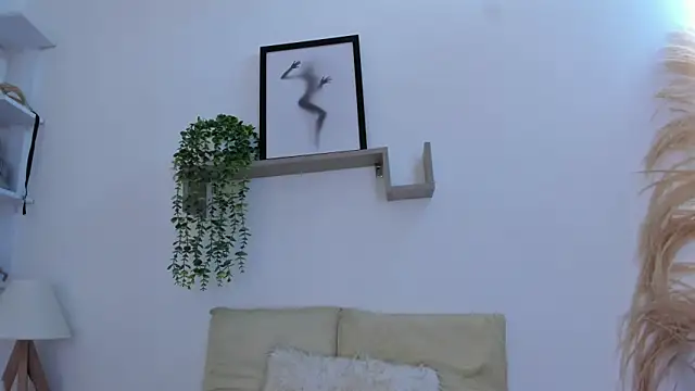 Snapshot of Samanta_Monroe chatting on 10-06-25, 06:27 Samanta Monroe online show from 10-06-25, 06:27