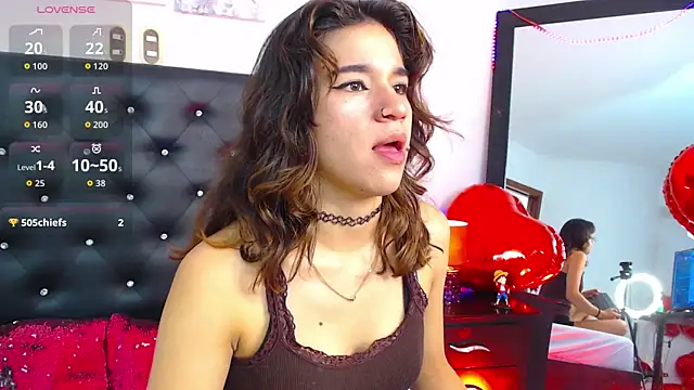 Snapshot of miascarlet_16 chatting on 09-18-25, 01:13 miascarlet 16 online show from 09-18-25, 01:13