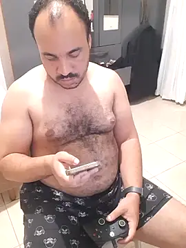 Snapshot of Urso_Nerd chatting on 09-08-25, 11:37 Urso Nerd online show from 09-08-25, 11:37