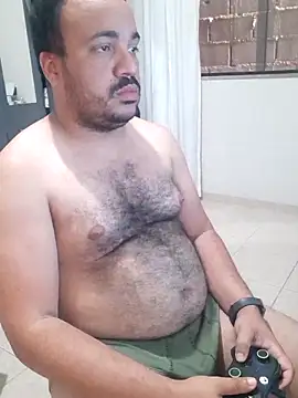 Snapshot of Urso_Nerd chatting on 09-15-25, 03:34 Urso Nerd online show from 09-15-25, 03:34