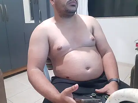 Snapshot of Urso_Nerd chatting on 10-03-25, 03:36 Urso Nerd online show from 10-03-25, 03:36