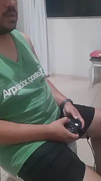 Snapshot of Urso_Nerd chatting on 10-12-25, 04:33 Urso Nerd online show from 10-12-25, 04:33