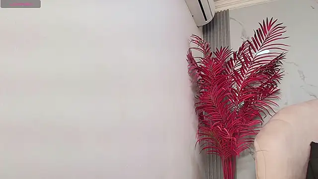 Snapshot of JulietaMills chatting on 11-13-25, 11:53 JulietaMills online show from 11-13-25, 11:53