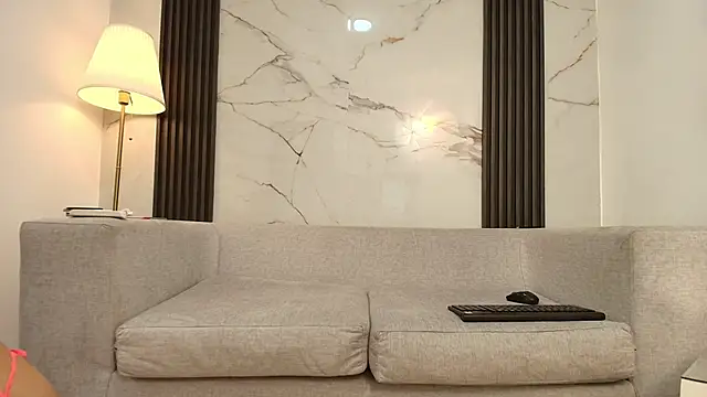 Snapshot of JulietaMills chatting on 11-29-25, 12:19 JulietaMills online show from 11-29-25, 12:19