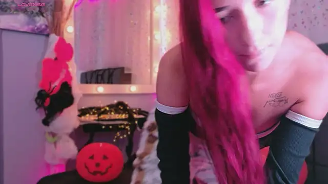 NataliaPrada s online show from 10-15-25, 05:13