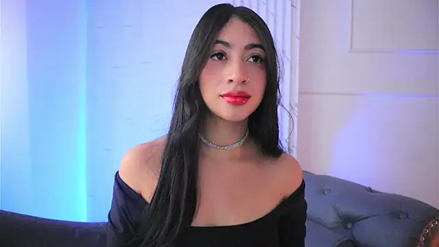 Snapshot of charlotterusso chatting on 11-24-25, 12:49 charlotterusso online show from 11-24-25, 12:49