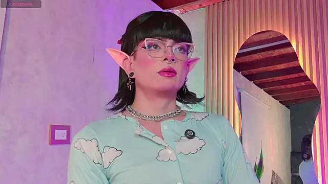 Taurito    online show from 04-17-26, 06:27