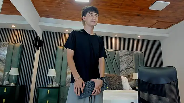 Snapshot of Michael_blue chatting on 10-23-25, 07:45 Michael blue online show from 10-23-25, 07:45