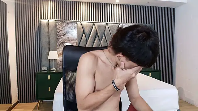 Michael blue online show from 02-19-26, 07:54