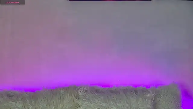 AlysonHuxley  online show from 11-25-25, 03:56