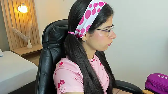 carlina 15 online show from 10-09-25, 12:25