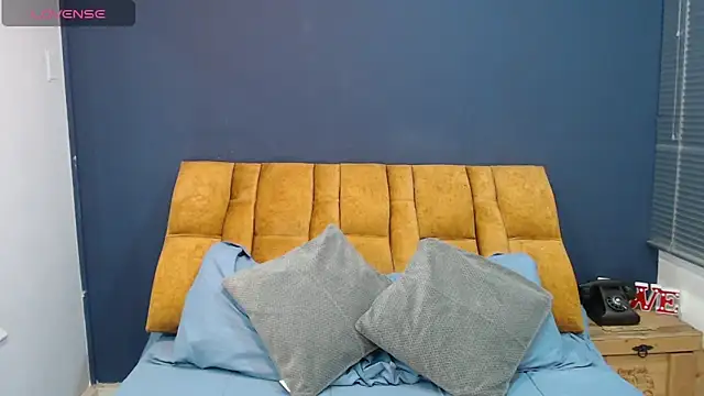 KendraaSimons online show from 04-15-26, 07:43