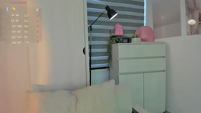 EmmyKenner online show from 09-30-25, 10:53