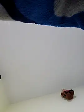 Snapshot of You-sexy-starr chatting on 09-10-25, 04:07 You-sexy-starr online show from 09-10-25, 04:07